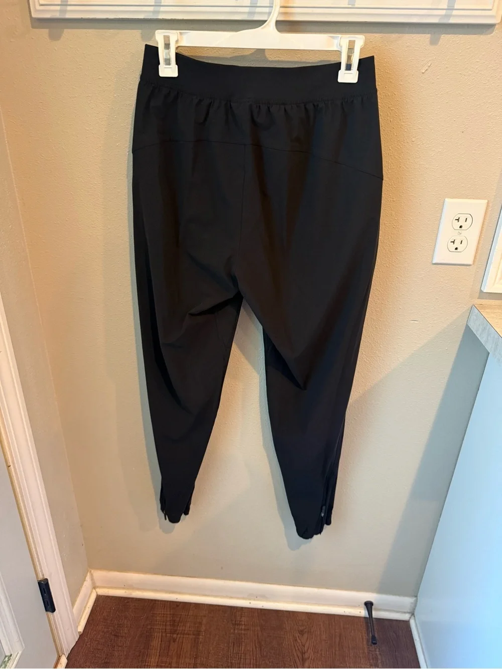 lululemon athletica Black High-Rise Jogger